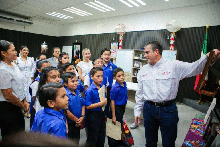 Instalan Cabildo Infantil 2025 en Tapachula para fomentar valores cívicos desde la niñez