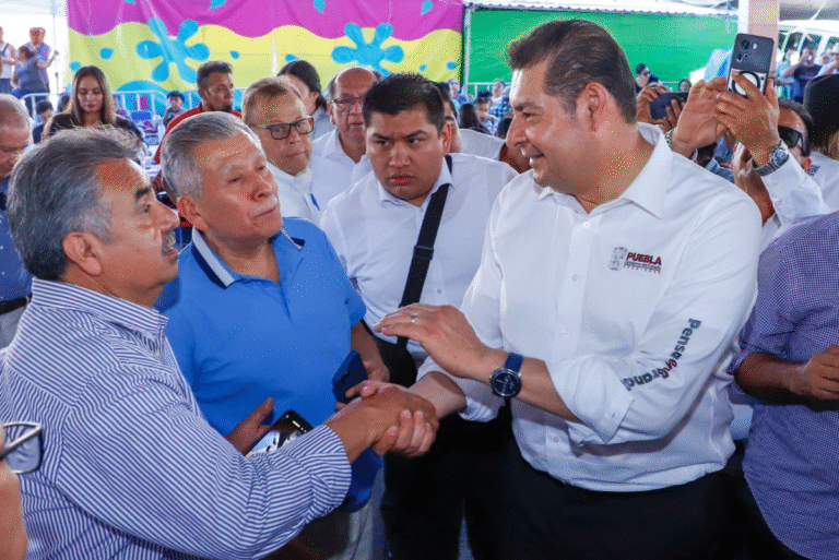 Gobierno de Puebla activa plan solidario de atención a migrantes ante redadas en EE.UU.
