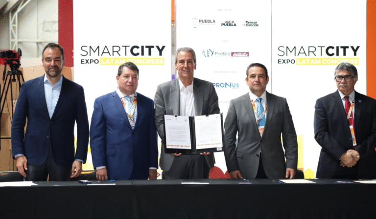 Pepe Chedraui firma Carta de Intención para consolidar “Red SI4Puebla” en el Smart City Latam Congress