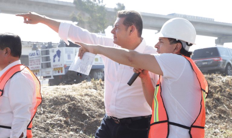 Gobierno de Puebla refuerza mantenimiento carretero ante temporada de lluvias