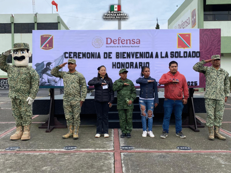 Angélica Ojeda cumple su sueño y es nombrada Soldado por un Día por el 80/o. Batallón de Infantería
