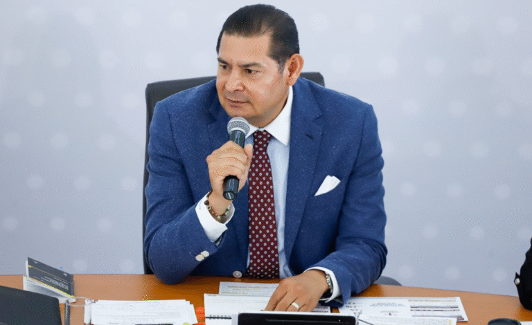 Puebla duplicará matrícula de estudiantes de Medicina con apoyo del IMSS-Bienestar