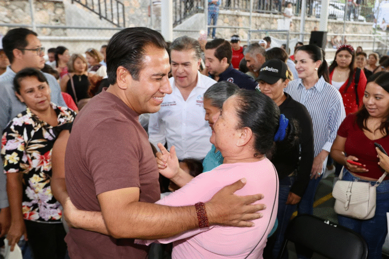 Eduardo Ramírez lleva apoyos de Humanismo Contigo a más colonias de Tuxtla Gutiérrez