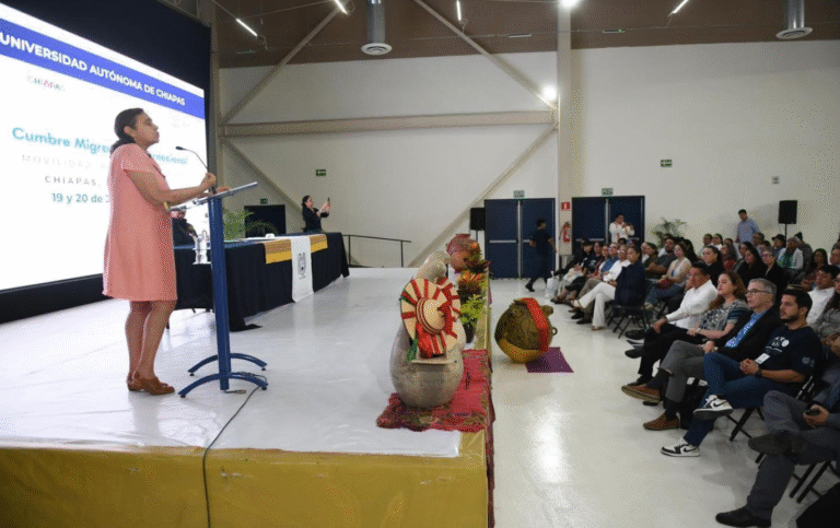 Leticia Bonifaz aborda en Chiapas los desafíos migratorios para mujeres, niñas y adolescentes