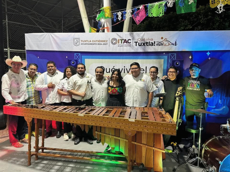 Llega a Terán con gran éxito ¡Qué Viva el Cine Marimba!, en Tuxtla