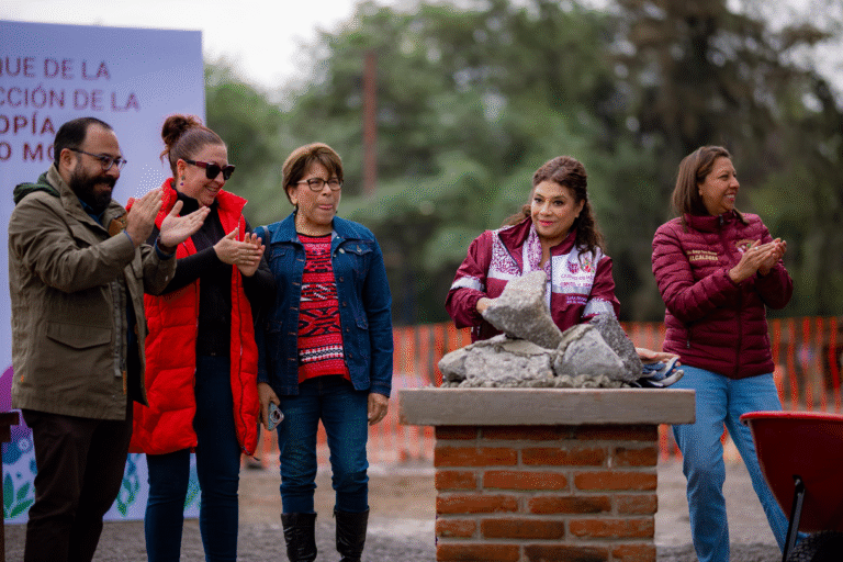 Clara Brugada coloca primera piedra de la Utopía Eduardo Molina: deporte, inclusión y cultura en un solo espacio