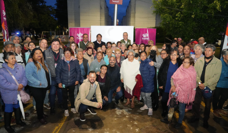 Más de 10 mil habitantes de Loma Bella se benefician con alumbrado renovado gracias a Puebla Brilla