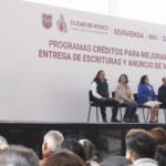 Clara Brugada entrega más de 5 mil créditos y 500 escrituras para garantizar vivienda digna en CDMX