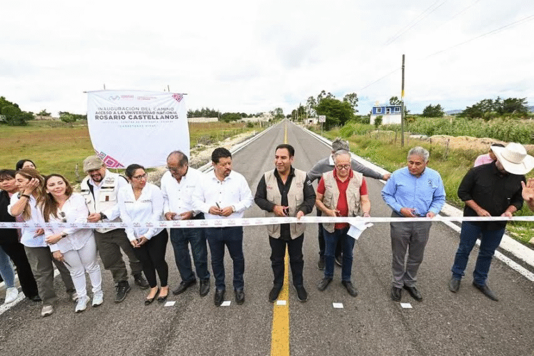 En Comitán, Eduardo Ramírez inaugura camino de acceso a UNRC y anuncia licitación de proyecto de agua