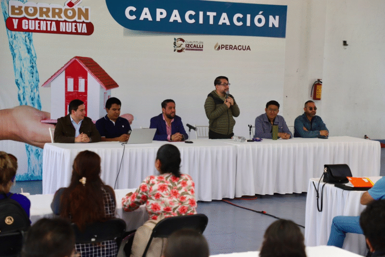 Gobierno de Cuautitlán Izcalli capacita a su personal sobre el programa “Borrón y cuenta nueva”