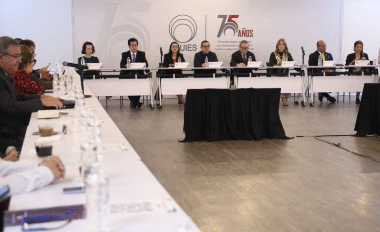 Asume el rector de la UNACH Oswaldo Chacón Rojas  la presidencia de la AMEC