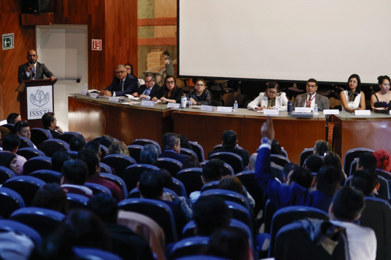 ISSSTE fortalece procesos administrativos con reunión nacional de subdelegaciones