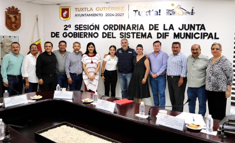 Tuxtla Gutiérrez fortalece atención social con sesión del DIF Municipal