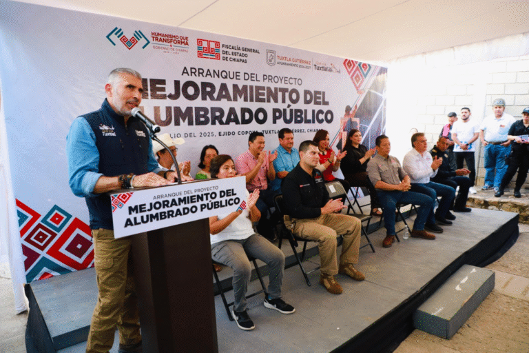 Ponen en marcha proyecto “Mejoramiento del Alumbrado Público” en Tuxtla
