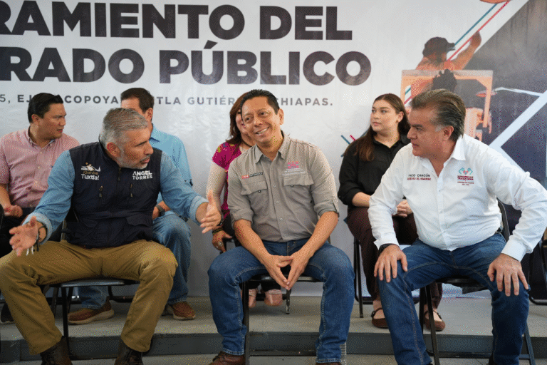 Luminarias en Copoya previenen violencia y fortalecen la seguridad: Jorge Llaven