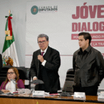 Jóvenes dialogan en San Lázaro por el futuro de la Cuarta Transformación