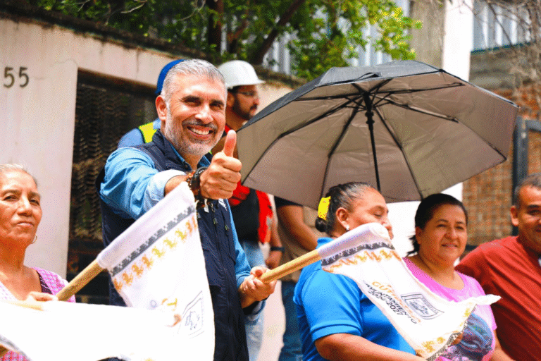 Arranca Ángel Torres una calle más en colonia Las Lajas, un paso más en la Nueva ERA de Tuxtla