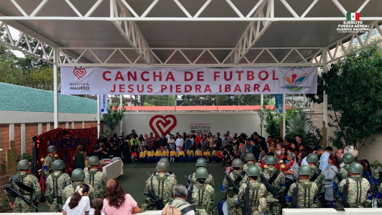 Ejército Mexicano participa en ceremonias cívicas de fin de ciclo escolar en CDMX