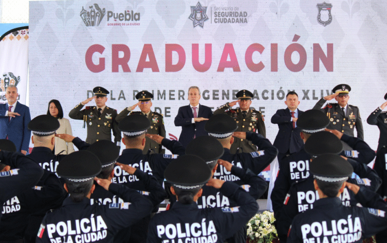 Gradúan 24 nuevos policías en Puebla bajo el liderazgo de Pepe Chedraui