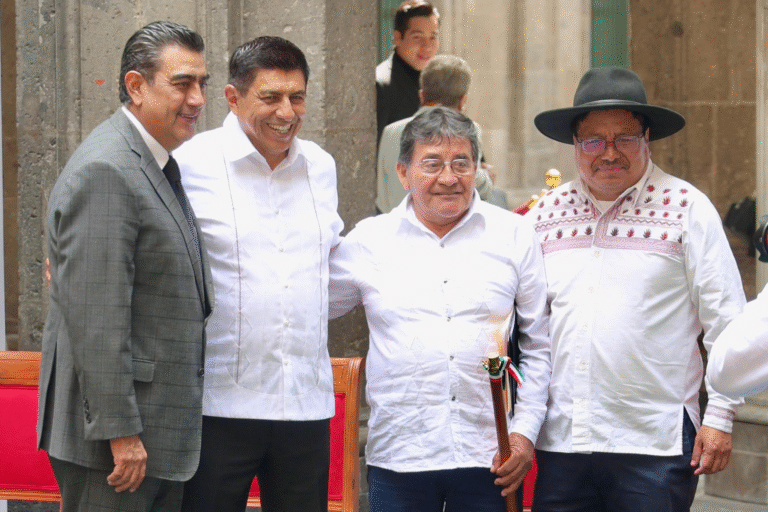 Sergio Céspedes asiste a ceremonia por el 153 aniversario luctuoso de Benito Juárez en Palacio Nacional