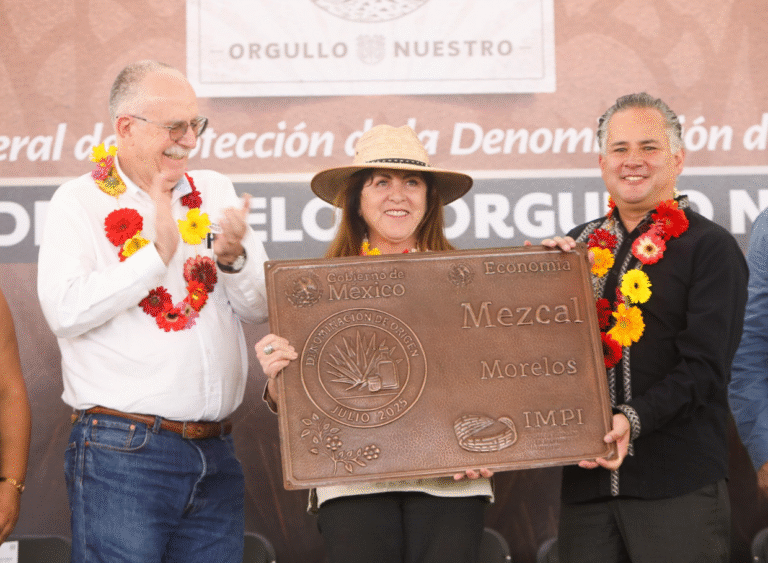 Margarita González Saravia consolida al mezcal como emblema de Morelos con denominación de origen e impulso económico