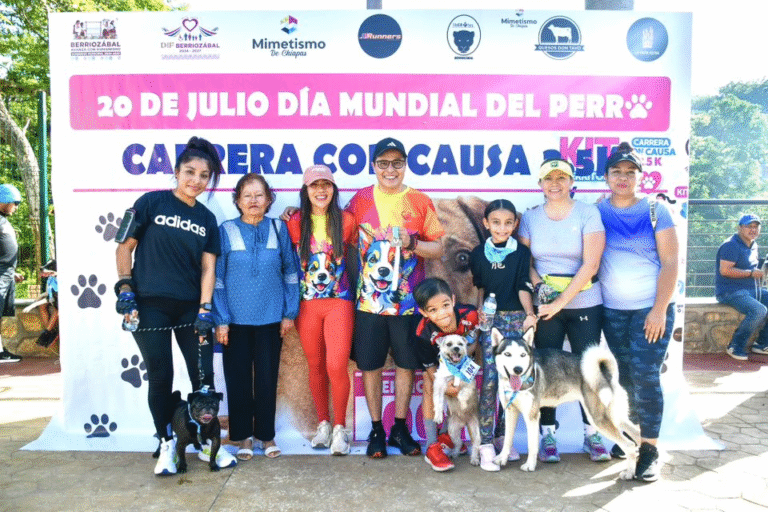 Celebran el Día Mundial del Perro con carrera con causa en Berriozábal