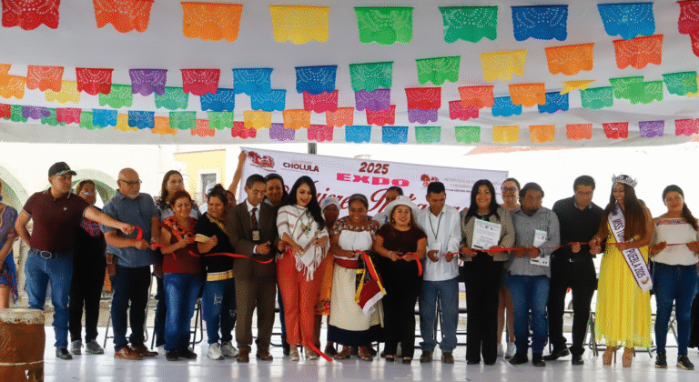 Inaugura Tonantzin Fernández la Expo Mujeres Indígenas 2025 en Cholula