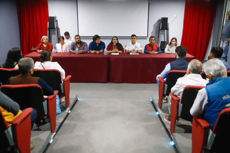 Gobierno de Cholula reafirma compromiso con comerciantes del Mercado Cosme del Razo