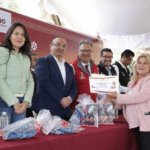 Egresan 100 emprendedores en estética canina tras curso del ICATI en Ixtapaluca