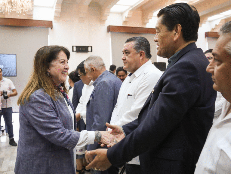 Lanza Margarita González Saravia plataforma Econonet para impulsar empresas locales