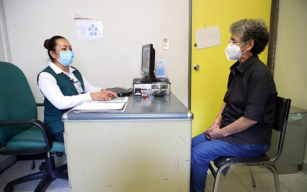 IMSS reconoce la labor de más de mil 400 endocrinólogos y endocrinólogas en México