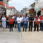 Entrega Valeria Rosales nueva calle pavimentada en Villaflores