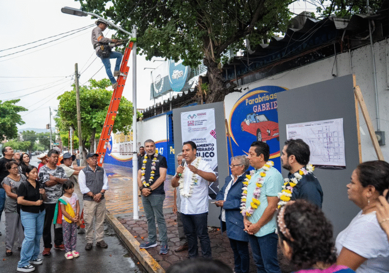 Eduardo Ramírez y Ángel Torres arrancan mejoramiento del alumbrado público en colonias de la capital
