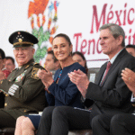 Presidenta Claudia Sheinbaum y SEDENA conmemoran 700 años de México-Tenochtitlan con gran escenificación en el Zócalo