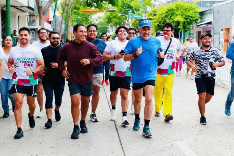 El Gobernador Eduardo Ramírez continúa impulsando el Programa de Mejoramiento del Alumbrado Público; ahora en el Barrio Hidalgo