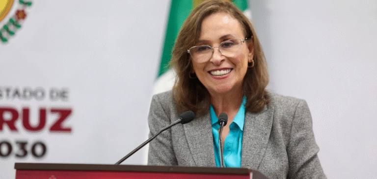 Rocío Nahle garantiza diálogo abierto con taxistas y revisión responsable de tarifas en Veracruz