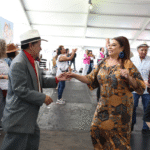 Clara Brugada celebra a las personas adultas mayores con el baile “¡Vivan los Corazones de Plata!” en Iztacalco