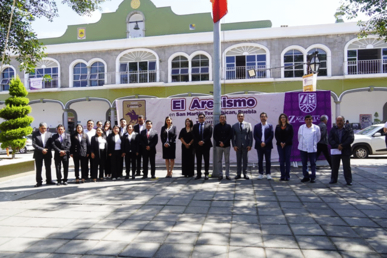 San Martín Texmelucan participa en ceremonia por el 137 aniversario del natalicio de Domingo Arenas