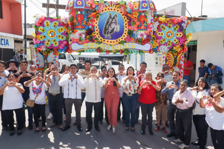 Celebran en Cholula el sabor y tradición del mole en la Feria de Santiago Momoxpan