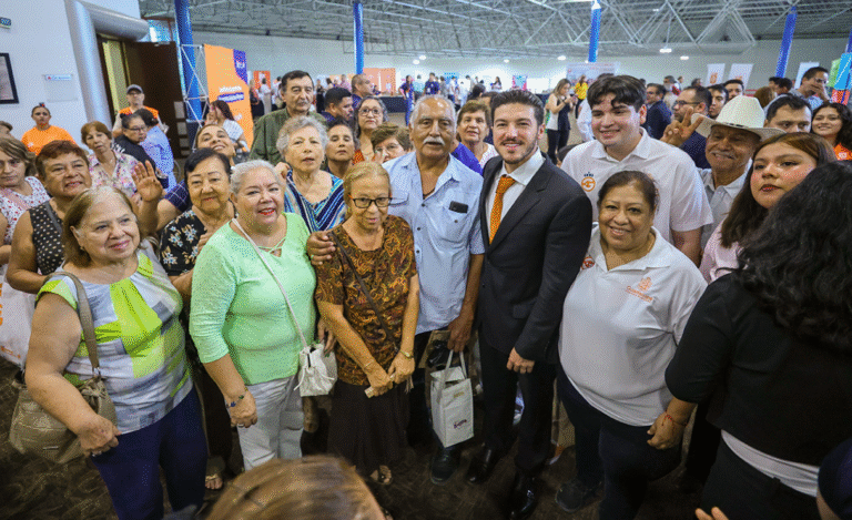 Nuevo León alcanza reducción histórica en pobreza extrema y lidera bienestar nacional