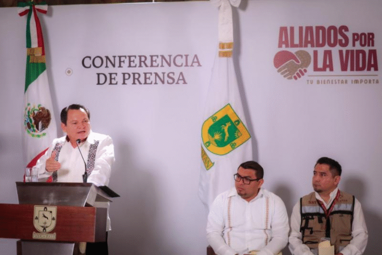 Yucatán instala comité interinstitucional para atender marea roja entre Progreso y Sisal