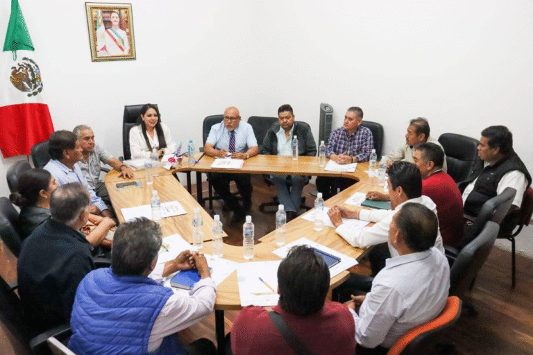 Tonantzin Fernández coordina acciones con presidentes auxiliares para fortalecer el desarrollo de Cholula