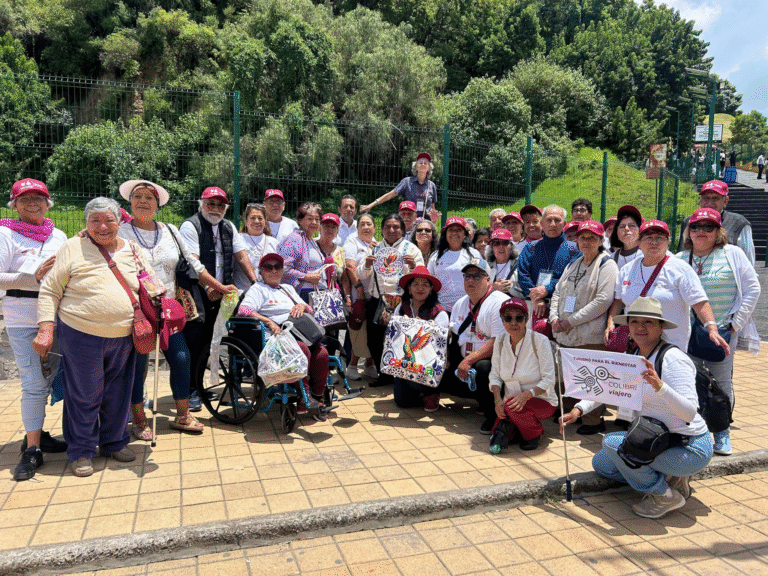 San Pedro Cholula recibe a visitantes de la CDMX en el marco del programa Colibrí de Plata