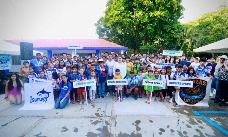 Villaflores recibe a más de 200 nadadores en la 8ª Copa de Natación