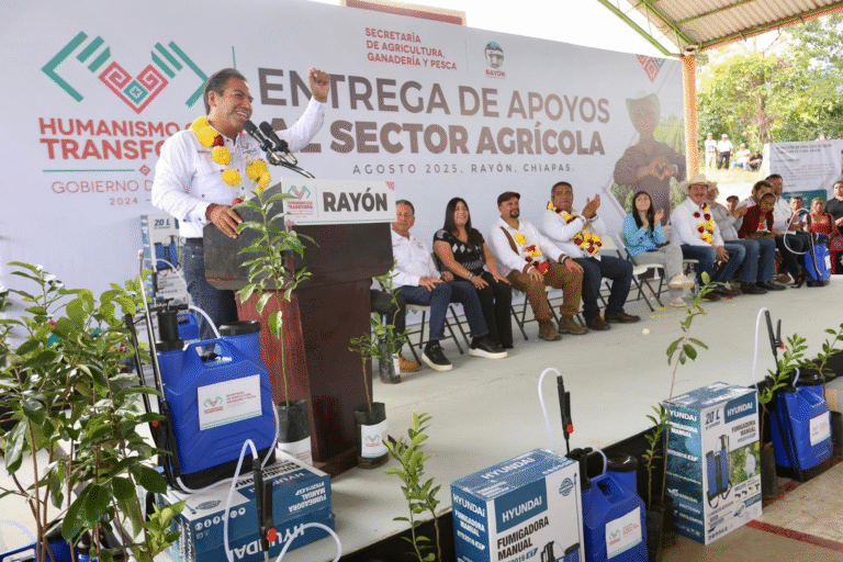 Eduardo Ramírez impulsa apoyos al campo e infraestructura educativa en Rayón