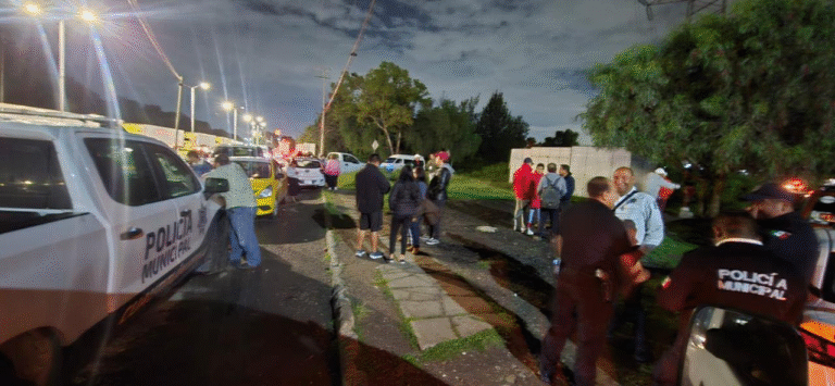 Gobierno de Cuautitlán Izcalli retira puestos sin permiso en la vía pública