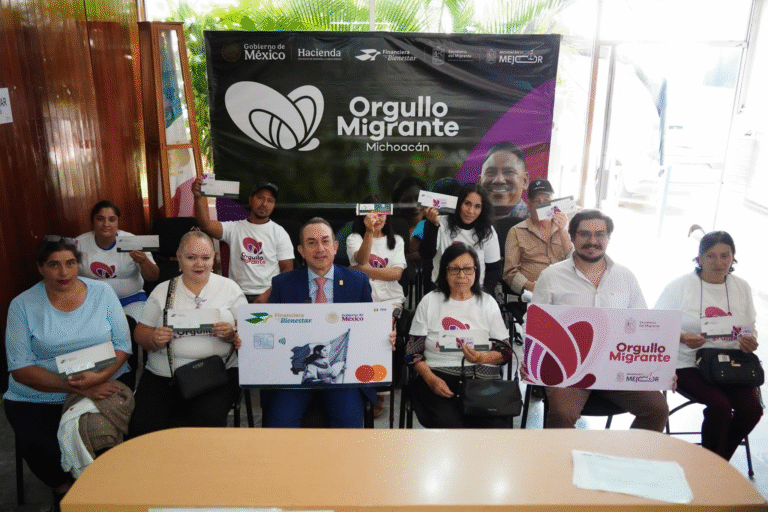 FINABIEN y Secretaría del Migrante entregan tarjetas a connacionales michoacanos
