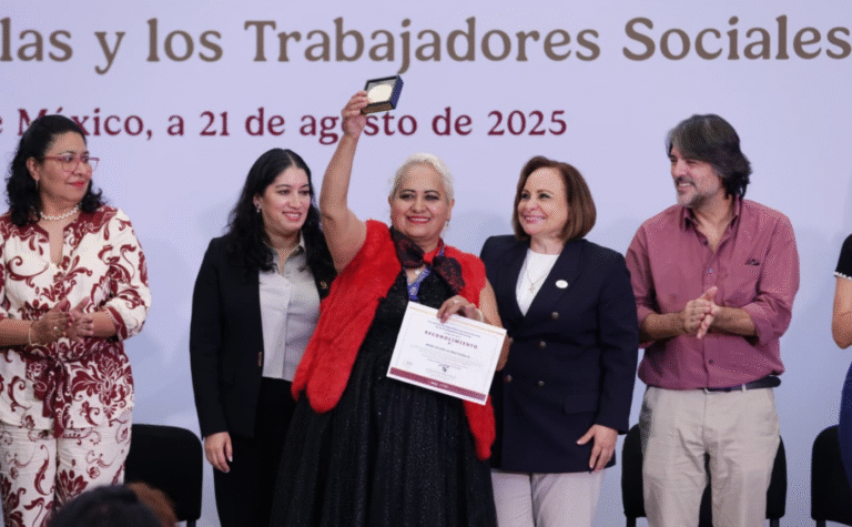 ISSSTE reconoce a trabajadores sociales como pilares de la Estrategia de Trato Digno