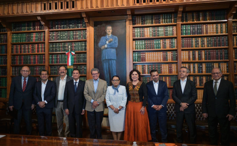 Ricardo Monreal y Rosa Icela Rodríguez dialogan con coordinadores rumbo a la Agenda Legislativa