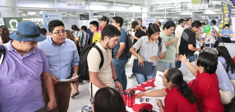 Veracruz ofrece más de 500 oportunidades laborales para jóvenes en Feria Nacional de Empleo
